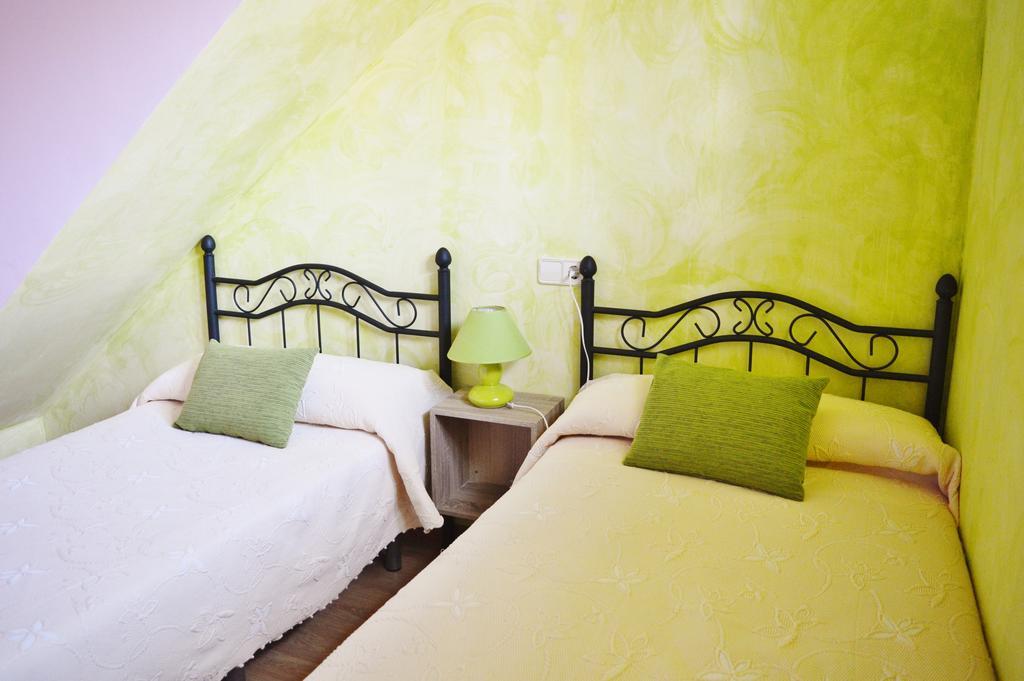 Casa Javier Guest House Rodellar Room photo